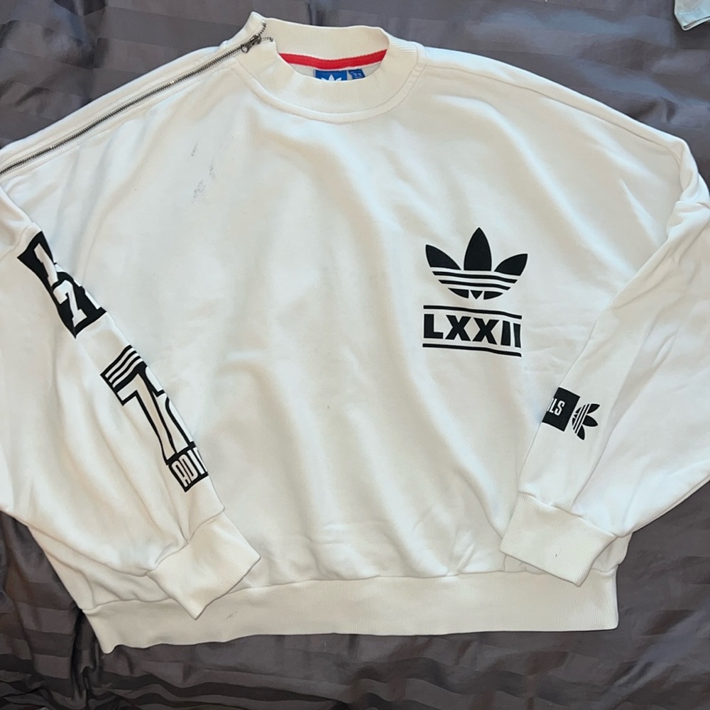 Adidas, rare collectors sweatshirt with zipper on shoulder